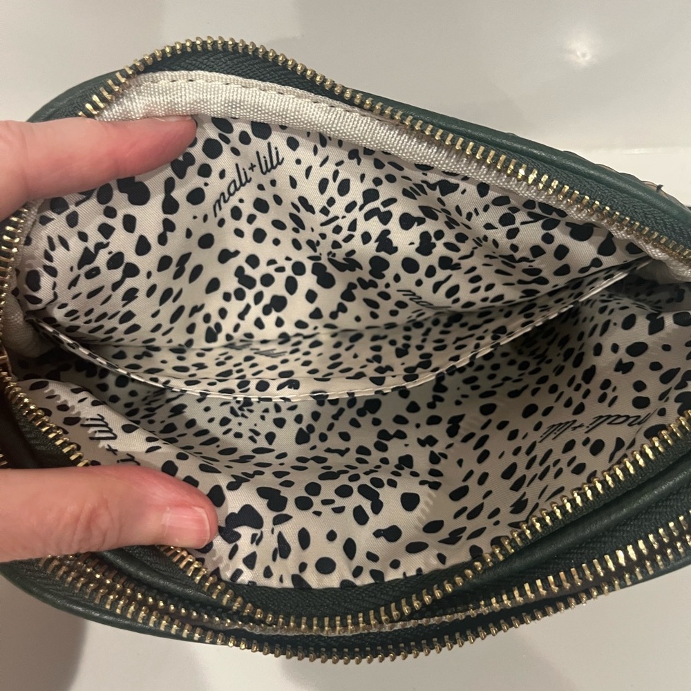 Mali + Lili Woven Vegan Crossbody Bag Forest Green - Picture 6 of 7